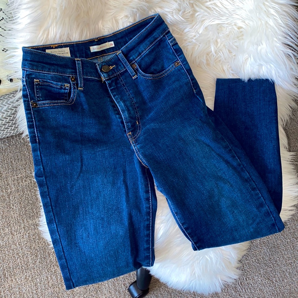 MOVING SALE Levi’s Premium Mile High Super Skinny Jeans